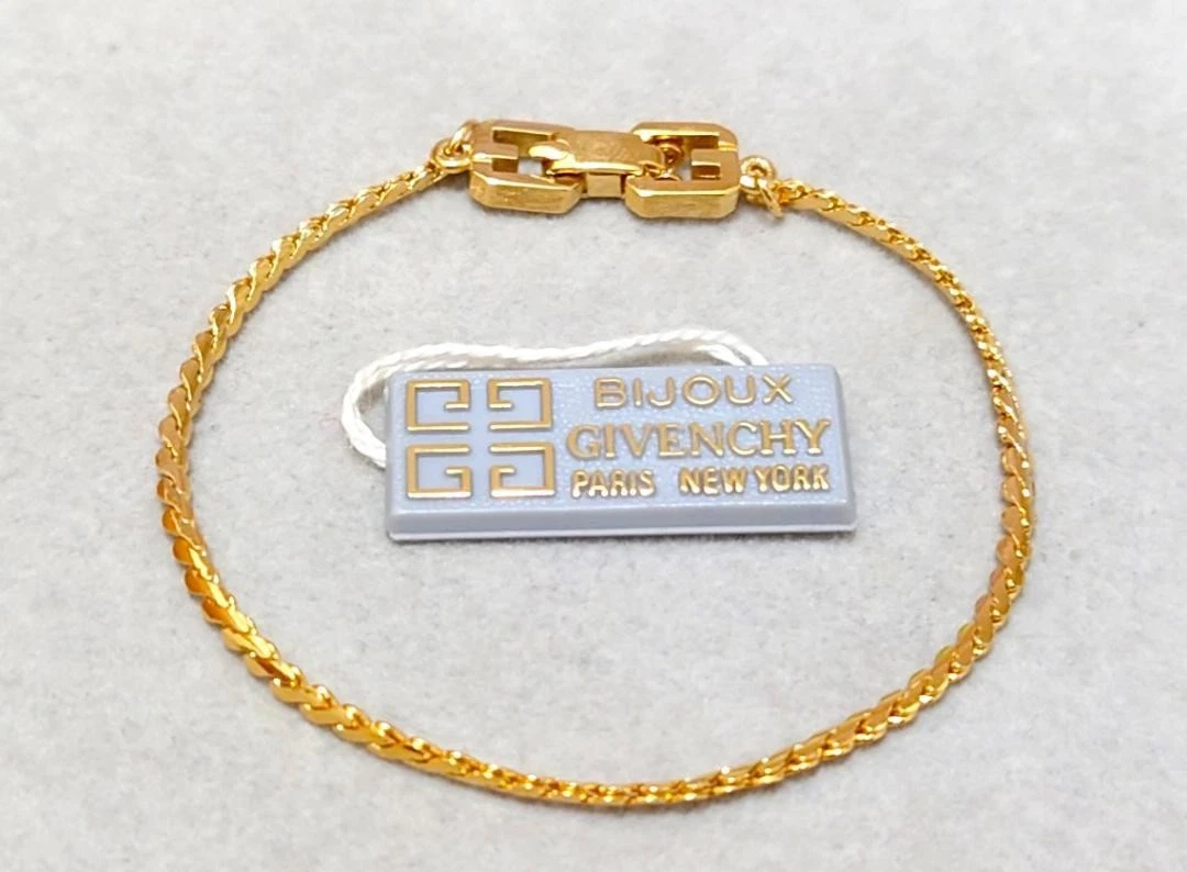 Bracciale Givenchy colore oro buone condizioni