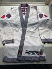 Ropa de lucha Tatami BJJ Gi - Blanco con detalle de patrón japonés azul marino - Talla A1 1257