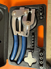 Klein Tools 501-155 Knockout Punch  Die Set with Carry Case