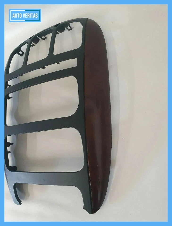 Original Chrysler Voyager IV RG RS centre console panel 05009180AA - Image 3 of 4