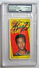 OSCAR ROBERTSON Signed Autographed 1970-71 Topps Card PSA Slabbed