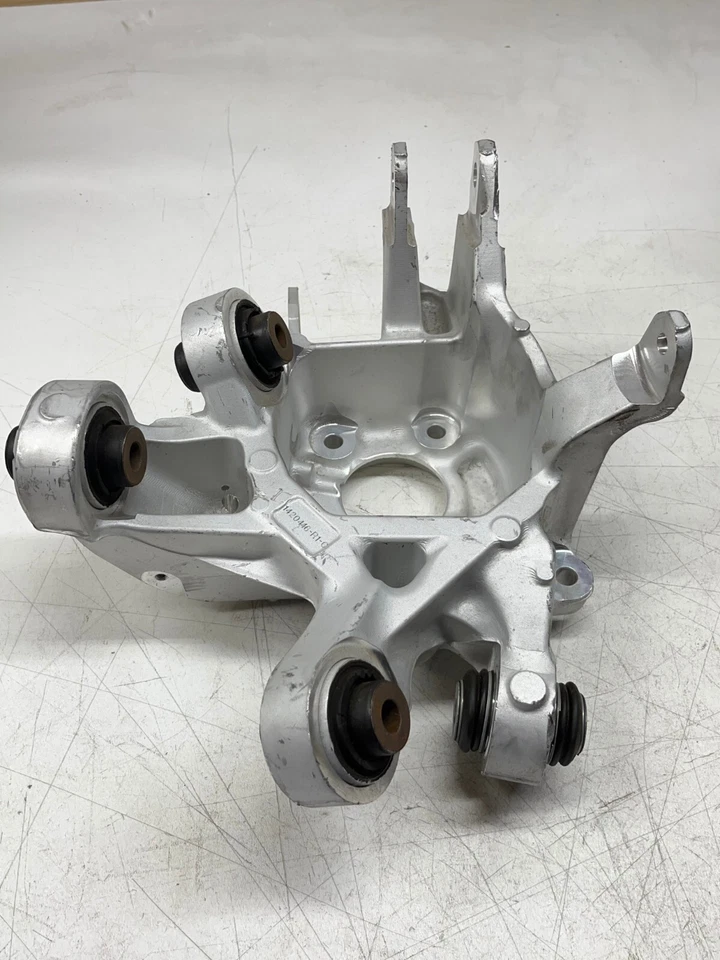 NEW 2021-2022 TESLA MODEL S PLAID RH RIGHT KNUCKLE SPINDLE CONTROL ARM 1420416 - Image 2 of 4