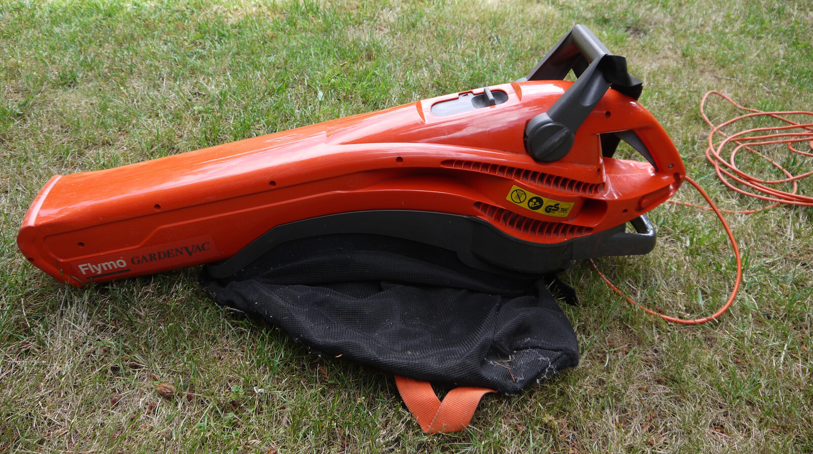 flymo ev750