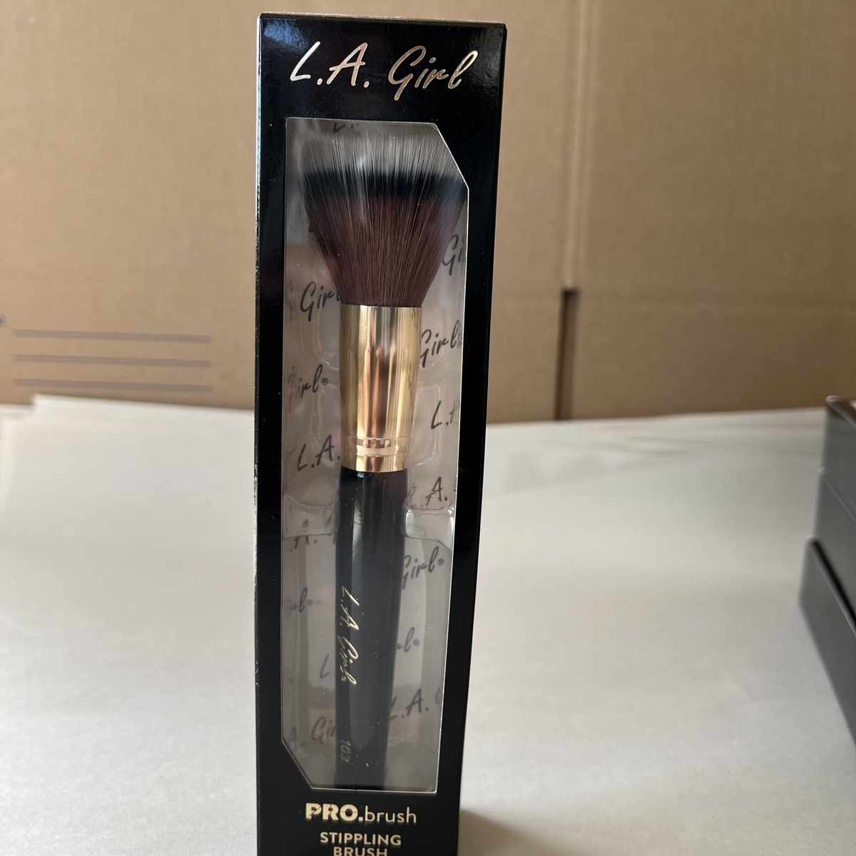 Girl Stippling Brush