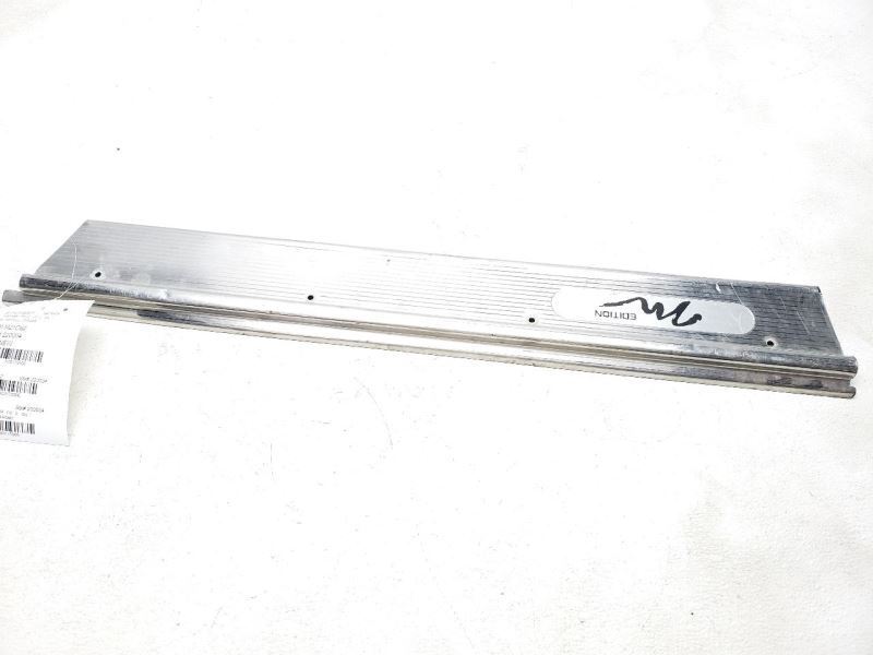 1990-1997 Mazda MX-5 Miata Front Right Door Sill Plate Panel OEM