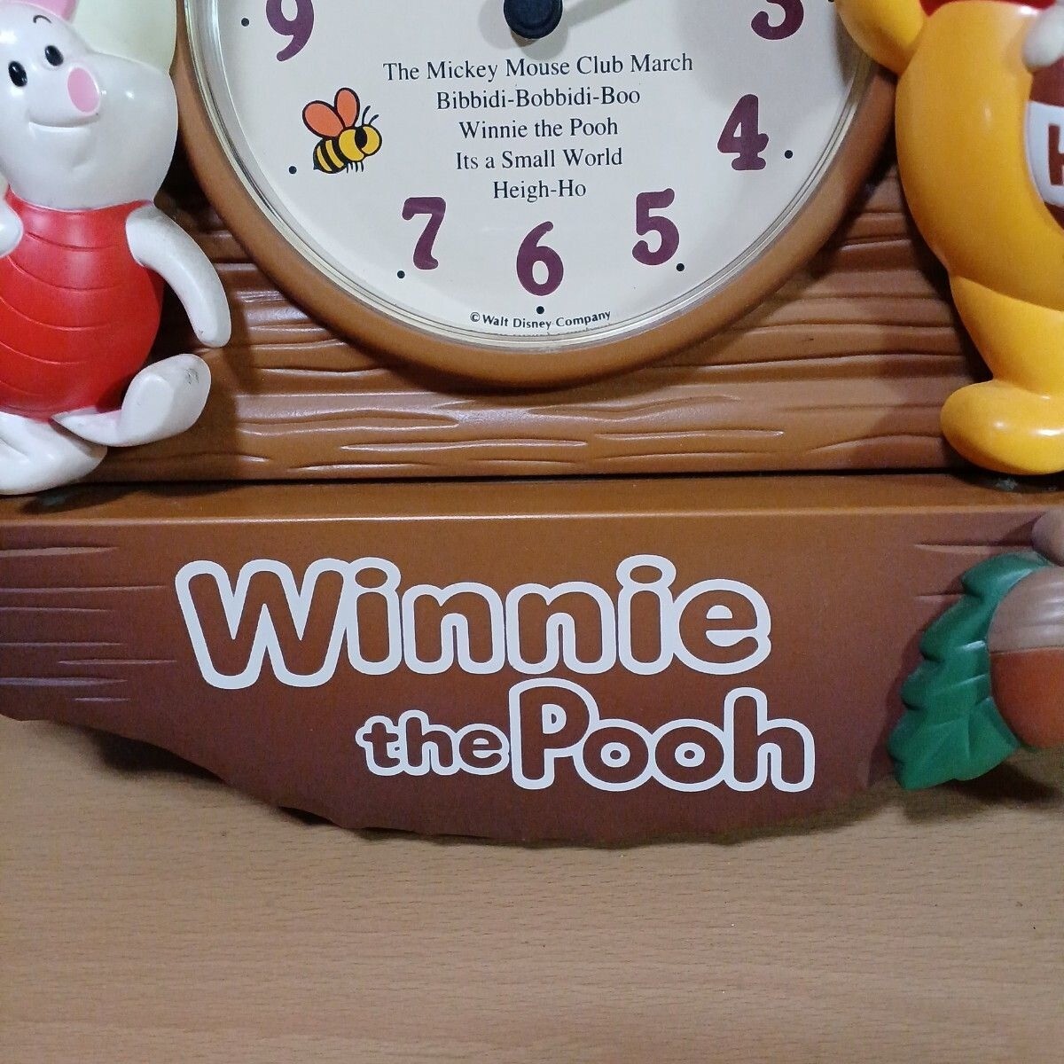 Winnie the Pooh Cuckoo Wall Clock Disney Time Musical Vintage