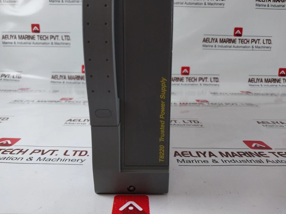 Cci/ics triplex t8220 trusted power supply 750121 (10-0218-01) - Image 3 of 4