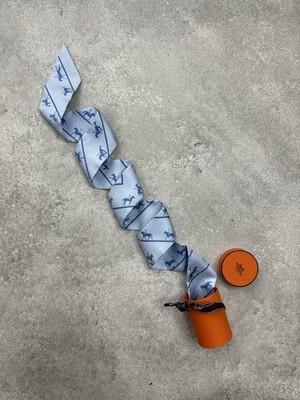 Hermès Twilly Seidenband Hellblau Reiter Motiv Original mit Box