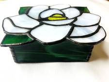 Vtg Tiffany Style Stained Glass White Flower Trinket Jewelry Box 5"x4  SIGNED