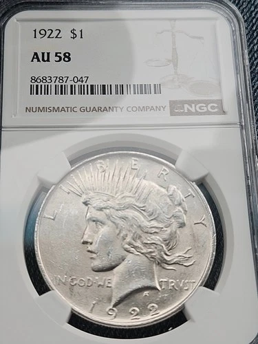 1922 Peace silver dollar - NGC AU58