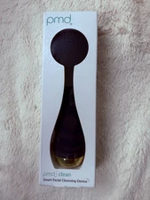 NEW $99 PMD Clean Smart Facial Cleansing Device in Navy (Open Box)