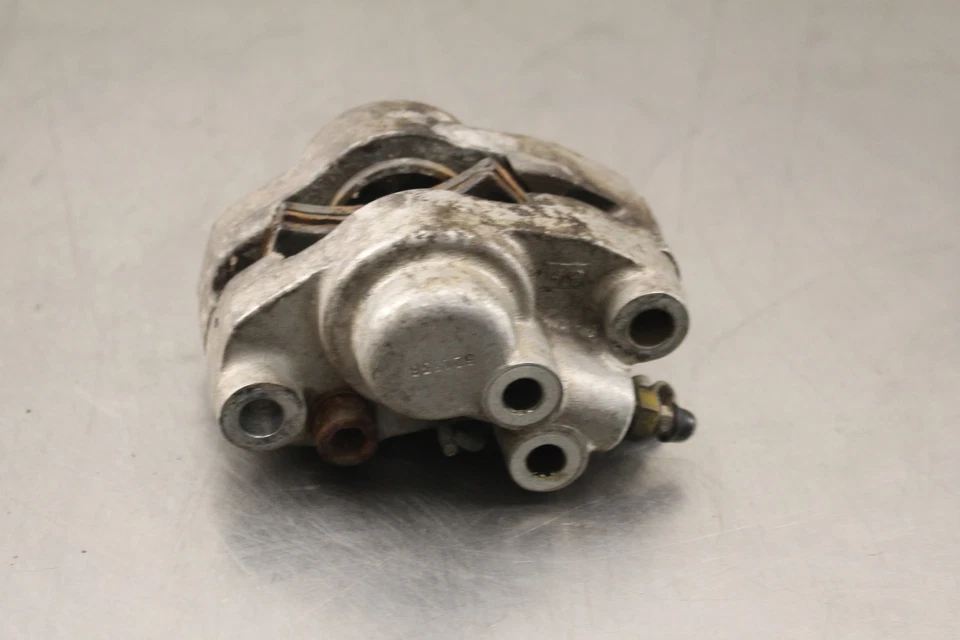 1999 Polaris Scrambler 400 4X4 pinça de freio traseira W840 - Imagem 3 de 4