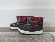 Toddler boy Size: 4M Surprize by Stride Rite Aster camo memory foam boot/shoes