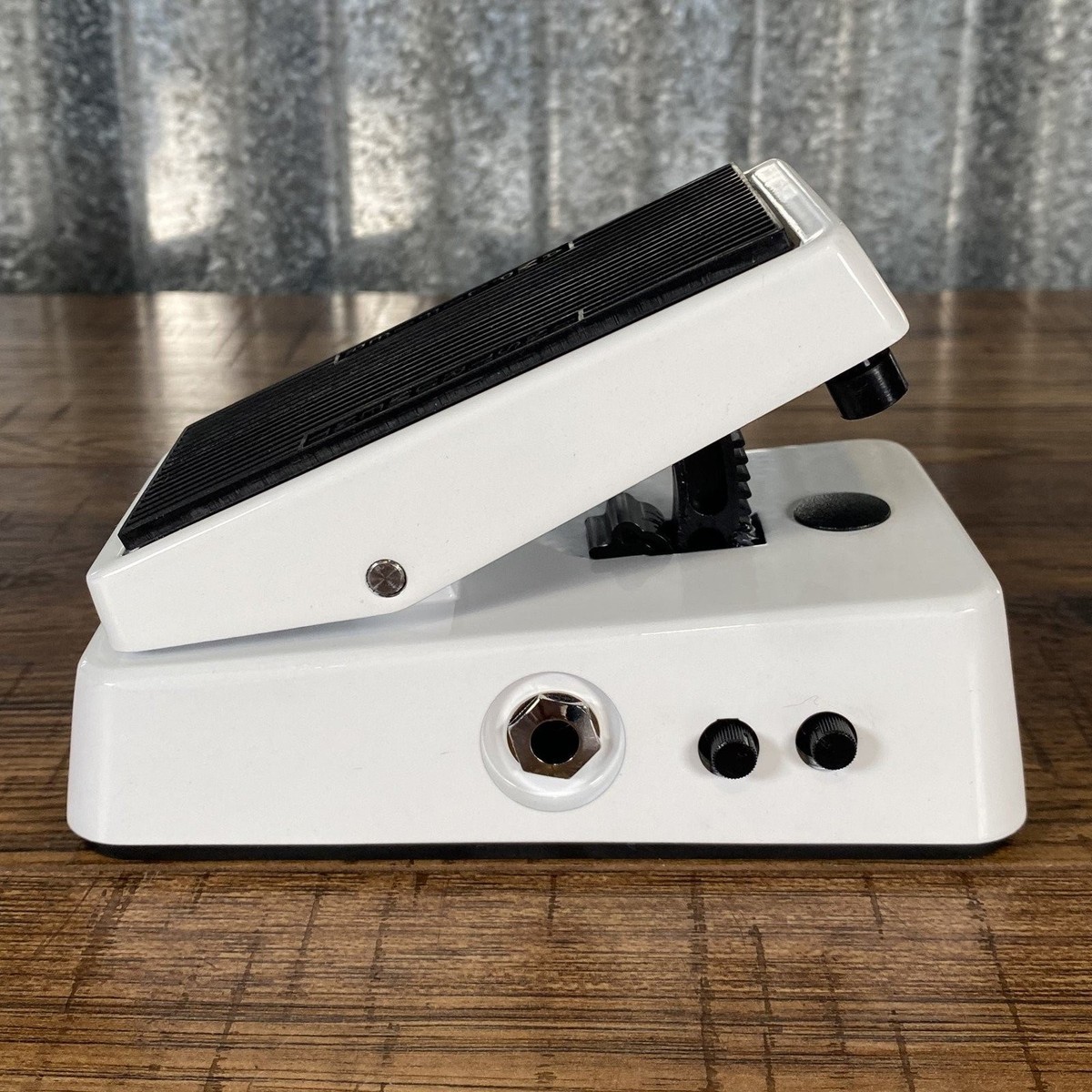 Dunlop CBM105Q Bass Crybaby Mini Bass Wah Effect Pedal B Stock