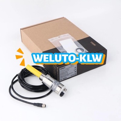 One New VAISALA Dew Point Meter DMT143
