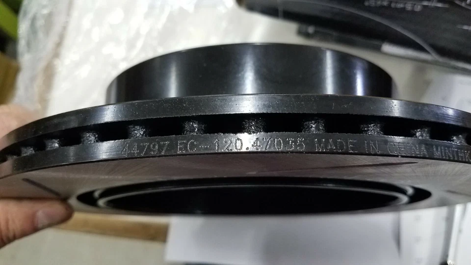 STOP TECH 126.47035SR SPORT SLOTTED REAR RIGHT SIDE BRAKE ROTOR NIB - Image 2 of 3