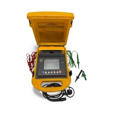 FLUKE 1550B DIGITAL MEGOHMMETER HIGH VOLTAGE INSULATION TESTER MEGGER