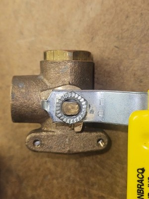 APOLLO 7090301 1/2'' 3WAY Ball Valve, Bronze NPT  Ends, 400 PSIG WOG