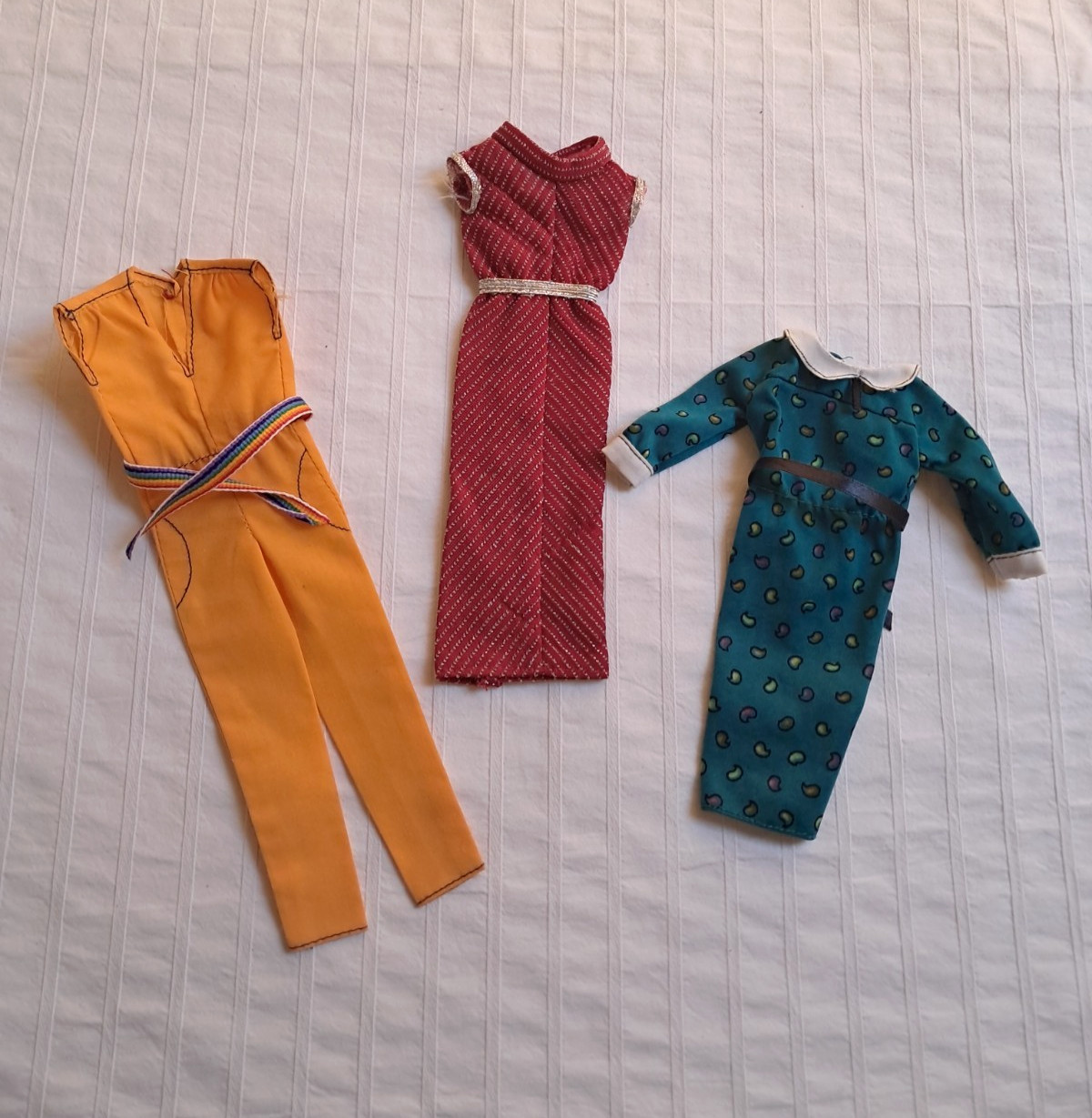 1981 Lotto abiti Barbie Fashion Collectibles Mattel-NO DOLLS