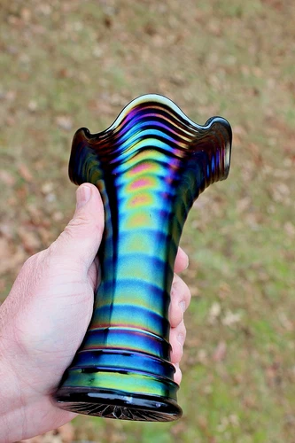 ANTIQUE IMPERIAL RIPPLE CARNIVAL GLASS VASE - PURPLE