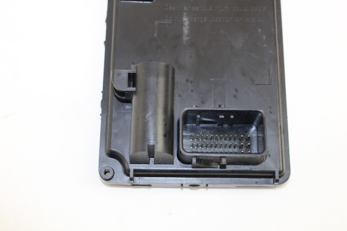 ダイナモデル他 BCM コントロールモジュール 新車外し 69992-12 Harley