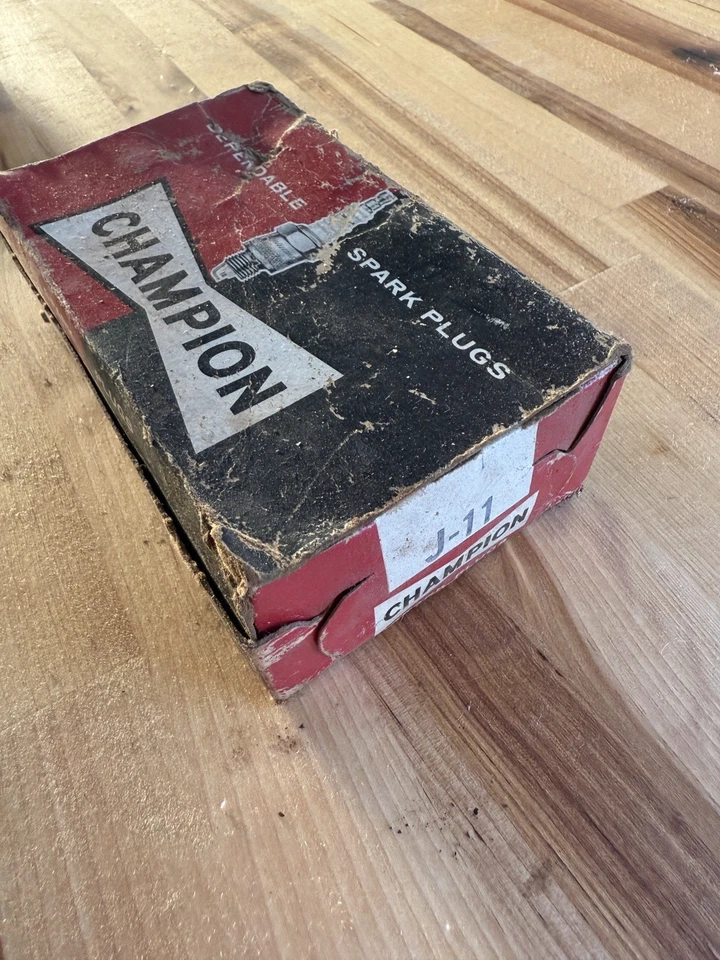 ‘NOS’ Champion RJ-11Y Spark Plugs...Charger, Road Runner, Cuda, Challenger, GTX - Image 4 of 4