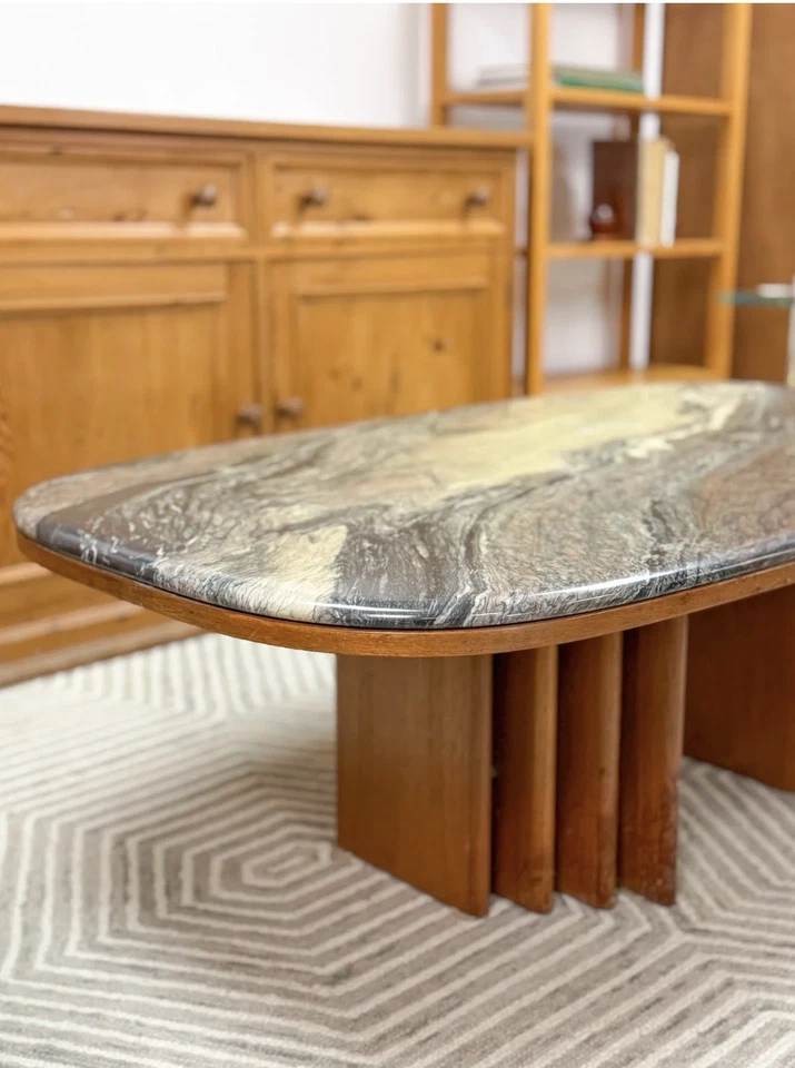 Mesa de centro Bendixen de teca y mármol Foto 4 de 4