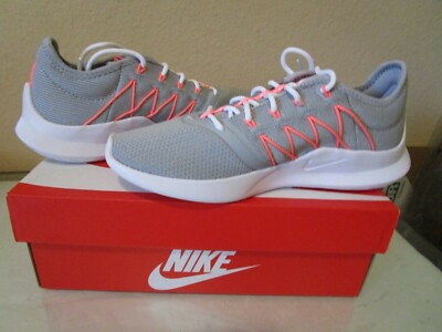 Sneaker Nike  VTR  Womens Wolf grey White lava Glow size 6.5 CM 23.5 AT4345 005 