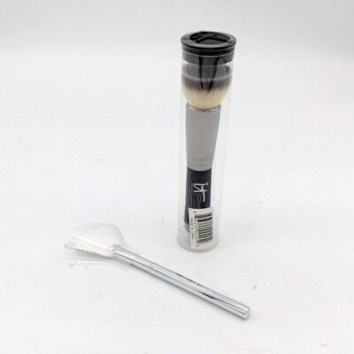 It Cosmetics Set Of Radiance Fan Brush Heavenly Luxe Flat Top Foundation Brush