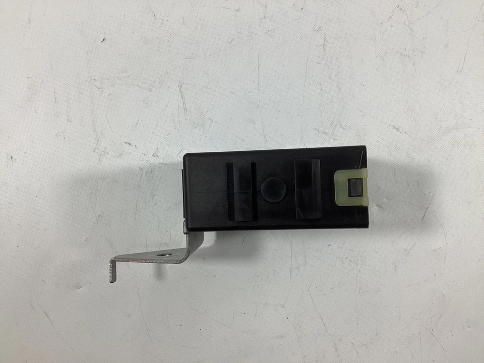 Unidad de módulo de control de entrada sin llave Subaru Outback 2010-2014 88035AJ00A OEM. Foto 2 de 4