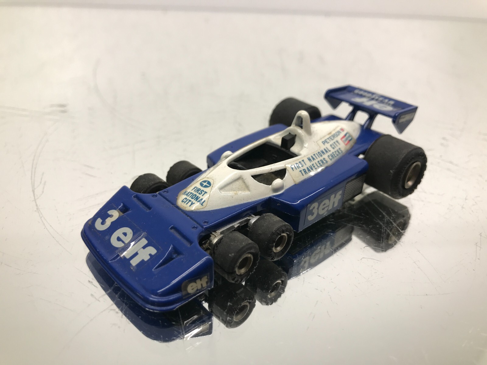 Picture 1 of 6