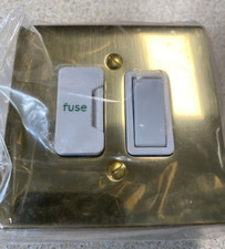 Heritage Brass 13A Switch Fused Spur, V660W