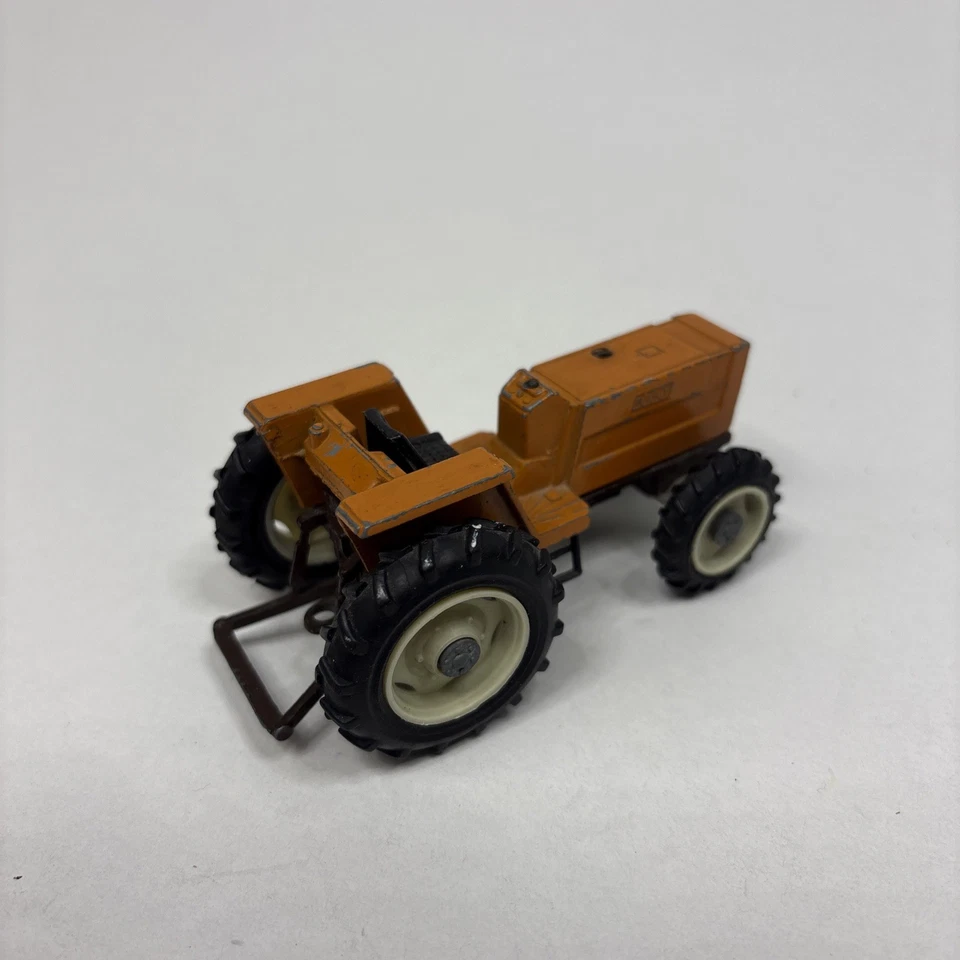 YAXON TRATTORE AGRICOLO FIAT VINTAGE MADE IN ITALY 1/43 1:43 RARO #4 - Immagine 4 di 4