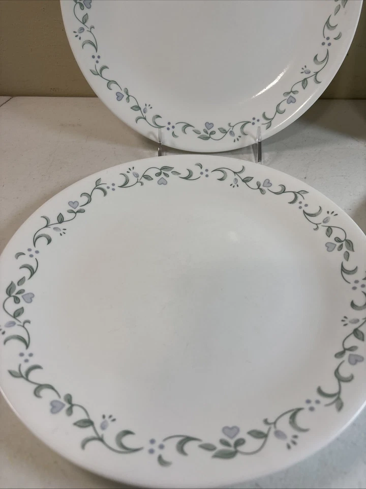 "4 platos de cena Corelle Country Cottage de 10,25"" corazones blancos/grn/púrpura" Foto 2 de 4