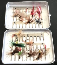 16 VINTAGE FLY-FISHING TROUT SALMON ETC. FLIES IN PERRINE #60 BOX