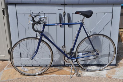 schwinn touring bicycles