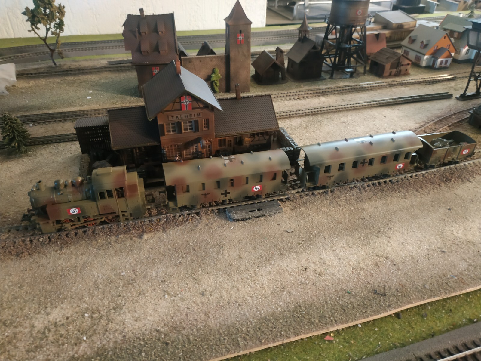 Picture 4 of 13