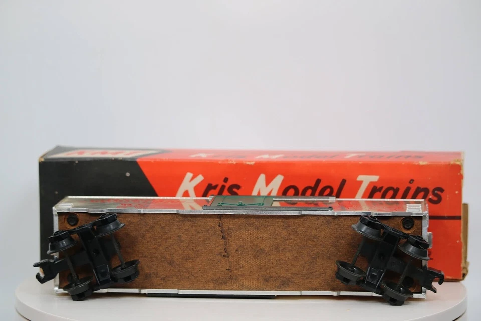 KMT, Kris Model Trains, MERRY CHRISTMAS BOXCAR Metallic Gold, #1978 W/ O.G. Box - Image 3 of 4
