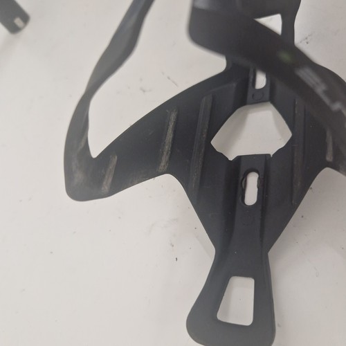 Elite Vico Carbon water bottle cage. - Picture 3 of 9