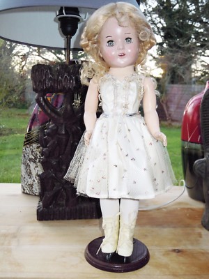 Poup�e Ancienne Cindy Horsman 1930/40 - 40 Cm Avec Tenue Et Patins D'origine
