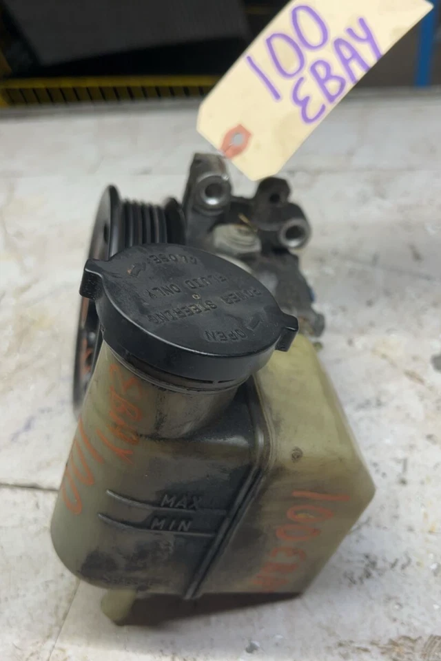 Conjunto de motor y depósito bomba de dirección asistida Mercury Milan Fusion 2006-09 2,3 L Foto 2 de 4