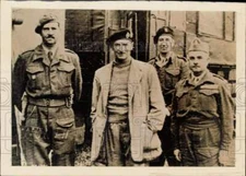 1944 Press Photo Prince Felix visits Field Marshal Montgomery, France