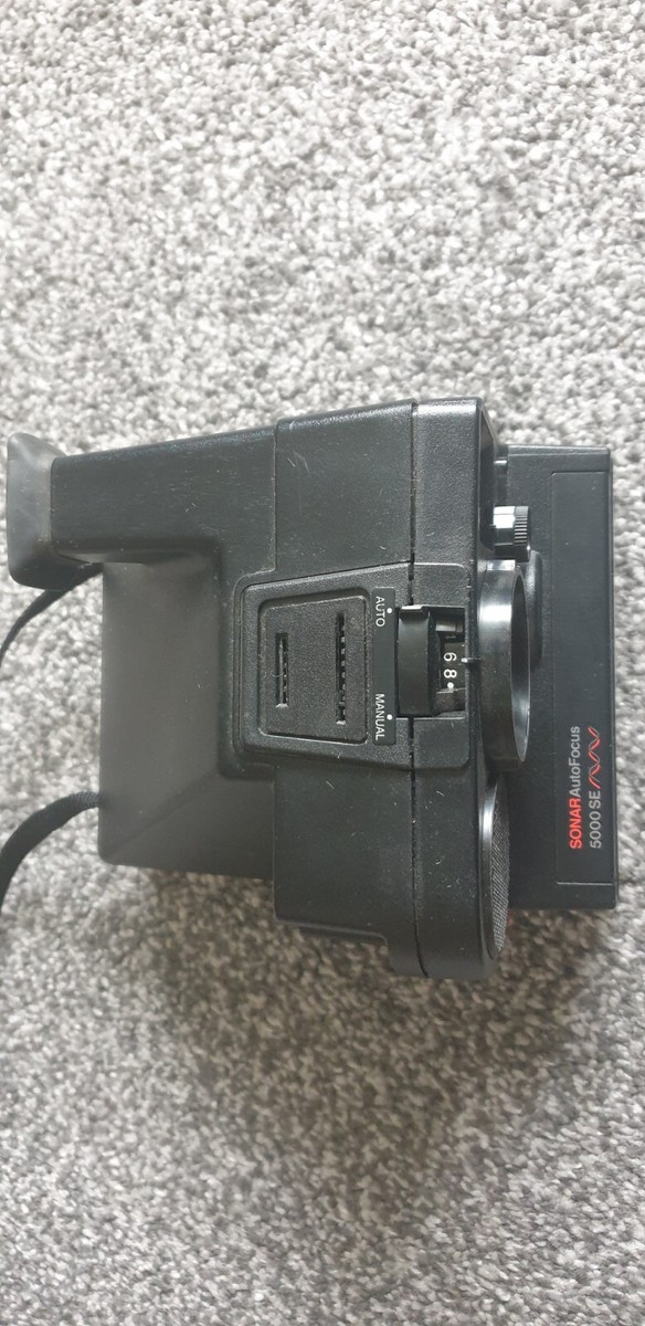 Polaroid Sonar AutoFocus 5000 Land Camera Using SX-70 Film