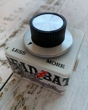 Alchemy Audio "Dead Bat" Dying 9 Volt Battery Simulator Effect Pedal Voltage Sag