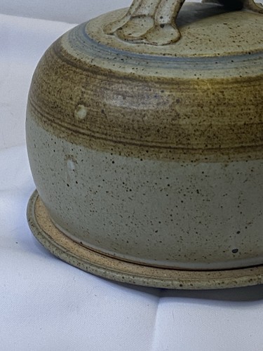 POTTERY BUTTER DISH - Picture 3 of 8