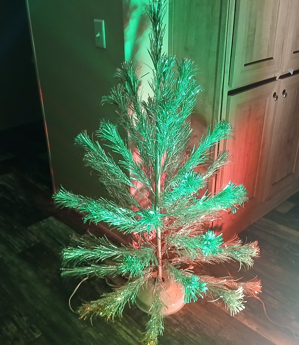 Vintage Pom Pom Rotating Aluminum Christmas Tree With Color Whirl