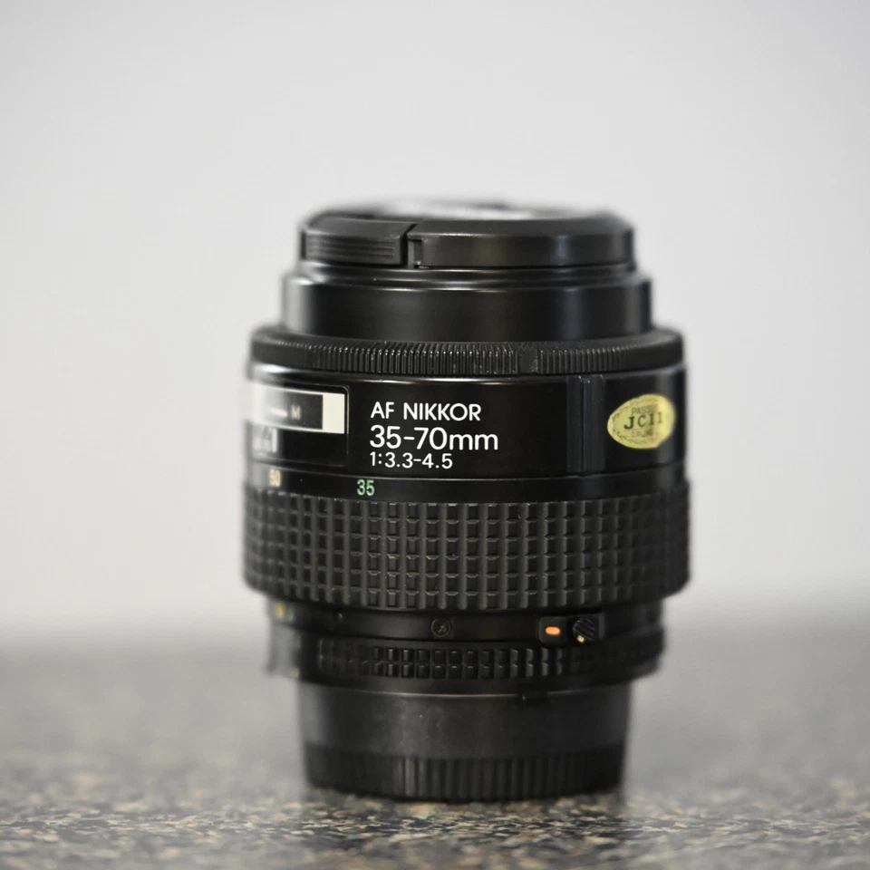 Nikon AF Nikkor Lens 35-70mm f/3.3-4.5 (Includes Both Caps) - Image 2 of 4