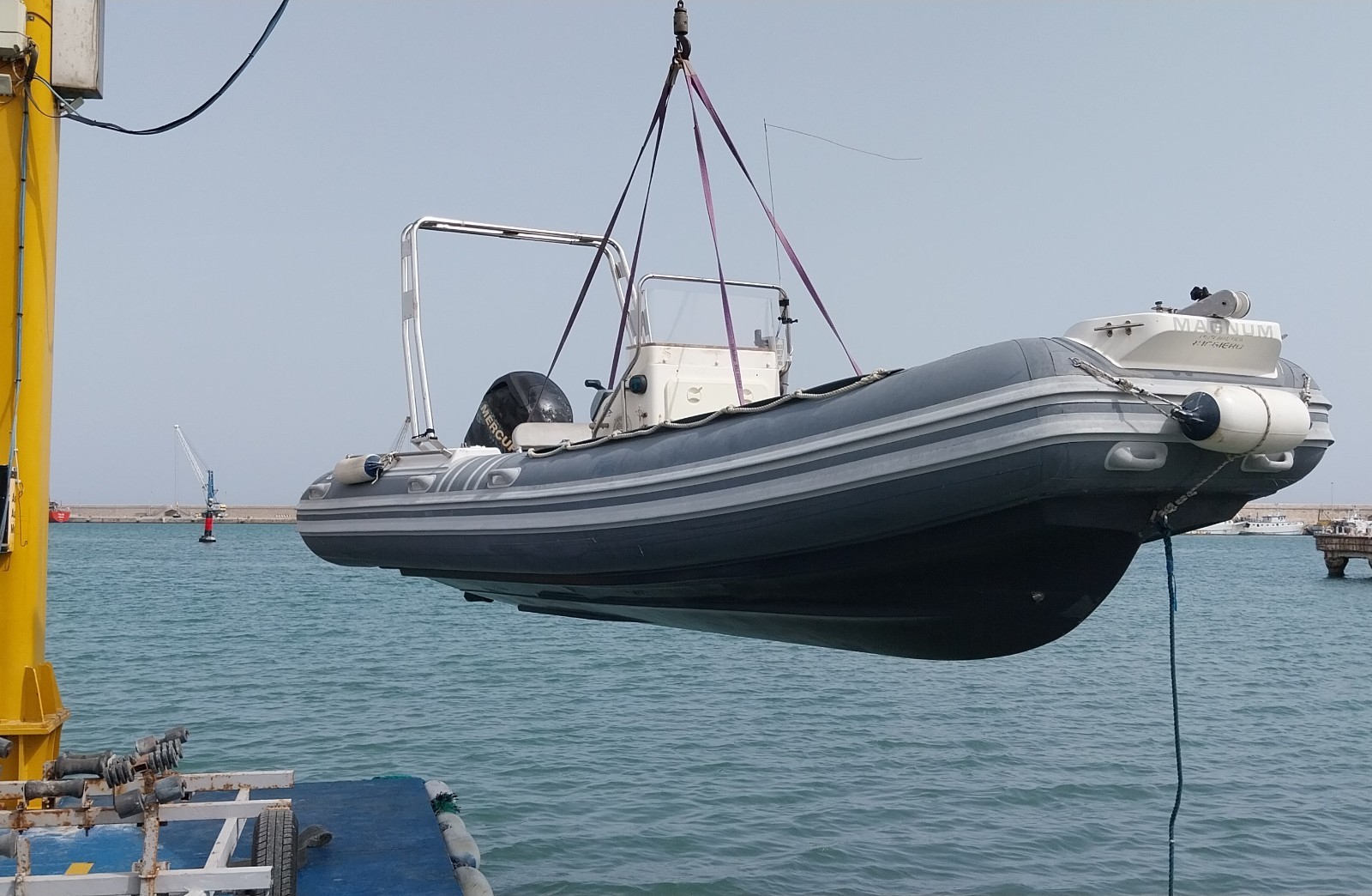 Gommone Molfetta 5,60 mt con motore 150 cv