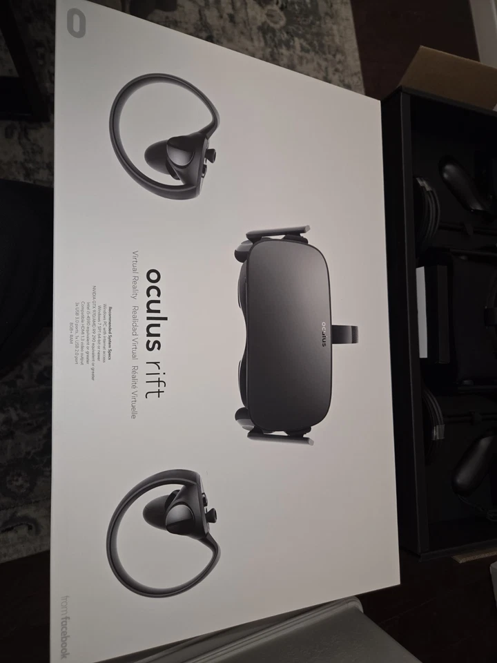 Meta Oculus Rift CV1 VR Virtual Reality Headset System - Black - Image 3 of 4