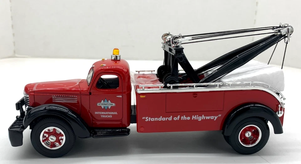 2002 First Gear International KB - 10 Tow 卡车压铸秤 1/34 — 第 3/4 张图片
